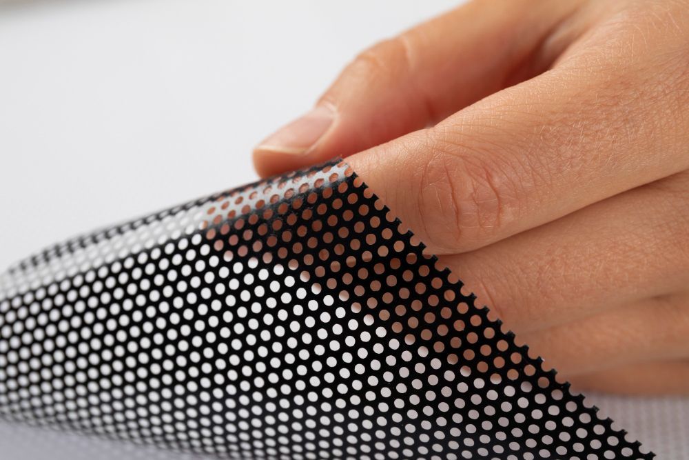 Toile microperforée