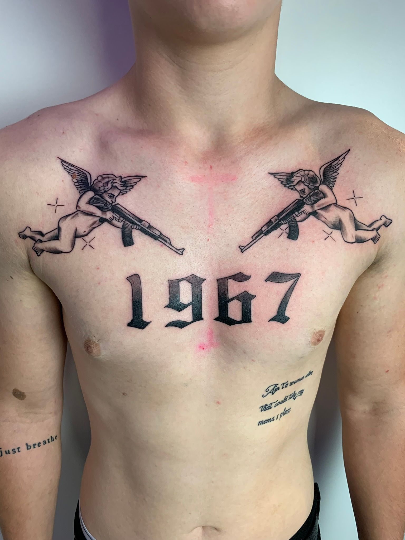 Brust Tattoo - Luan Art Tattoo Studio