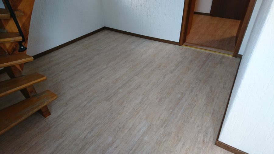 Heller Bodenbelag von Raumausstattung Neidhardt