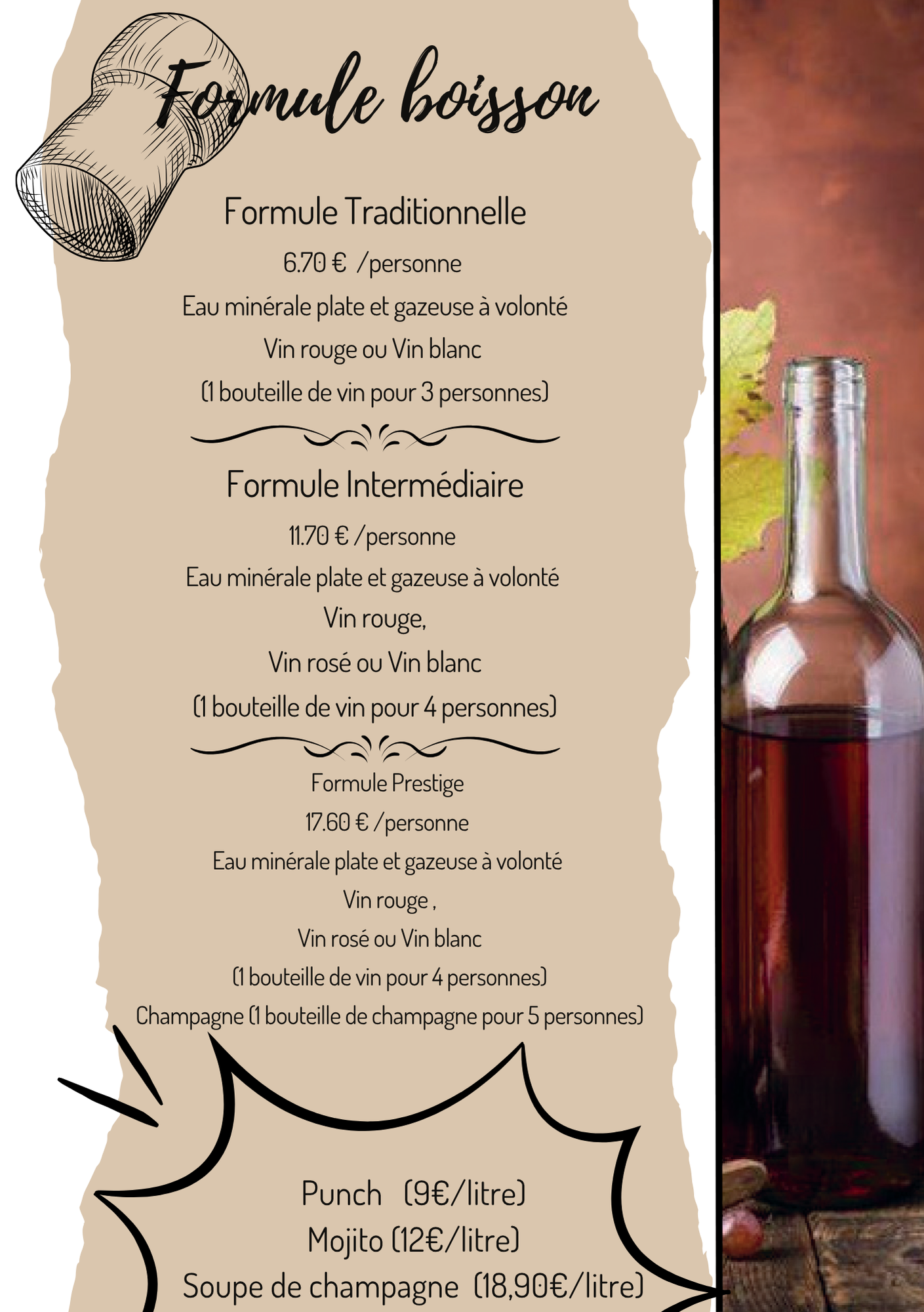 Étiquette de boisson française vintage à côté d'une bouteille de boisson rouge foncé sur fond beige