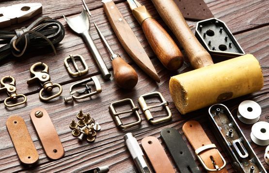 HUG Schuhservice - Winterthur - Schuhmacher Utensilien