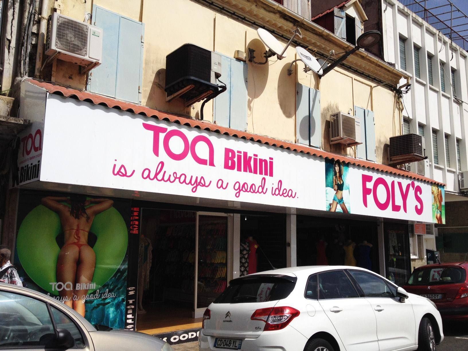 Façade du magasin TOA Bikini.