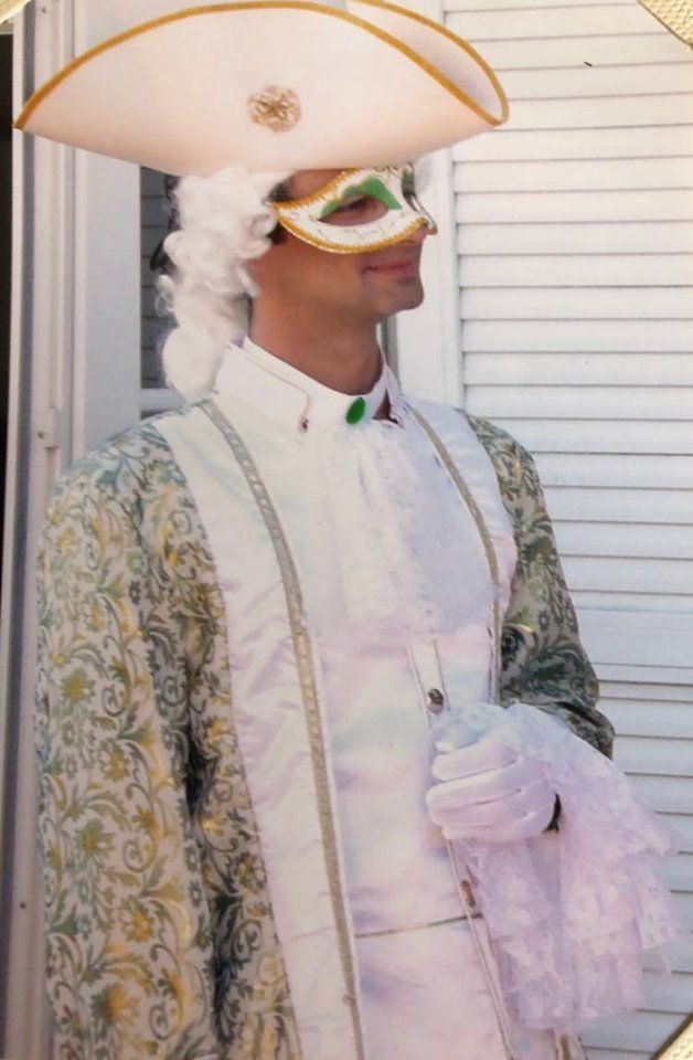 Costume 16ème siècle