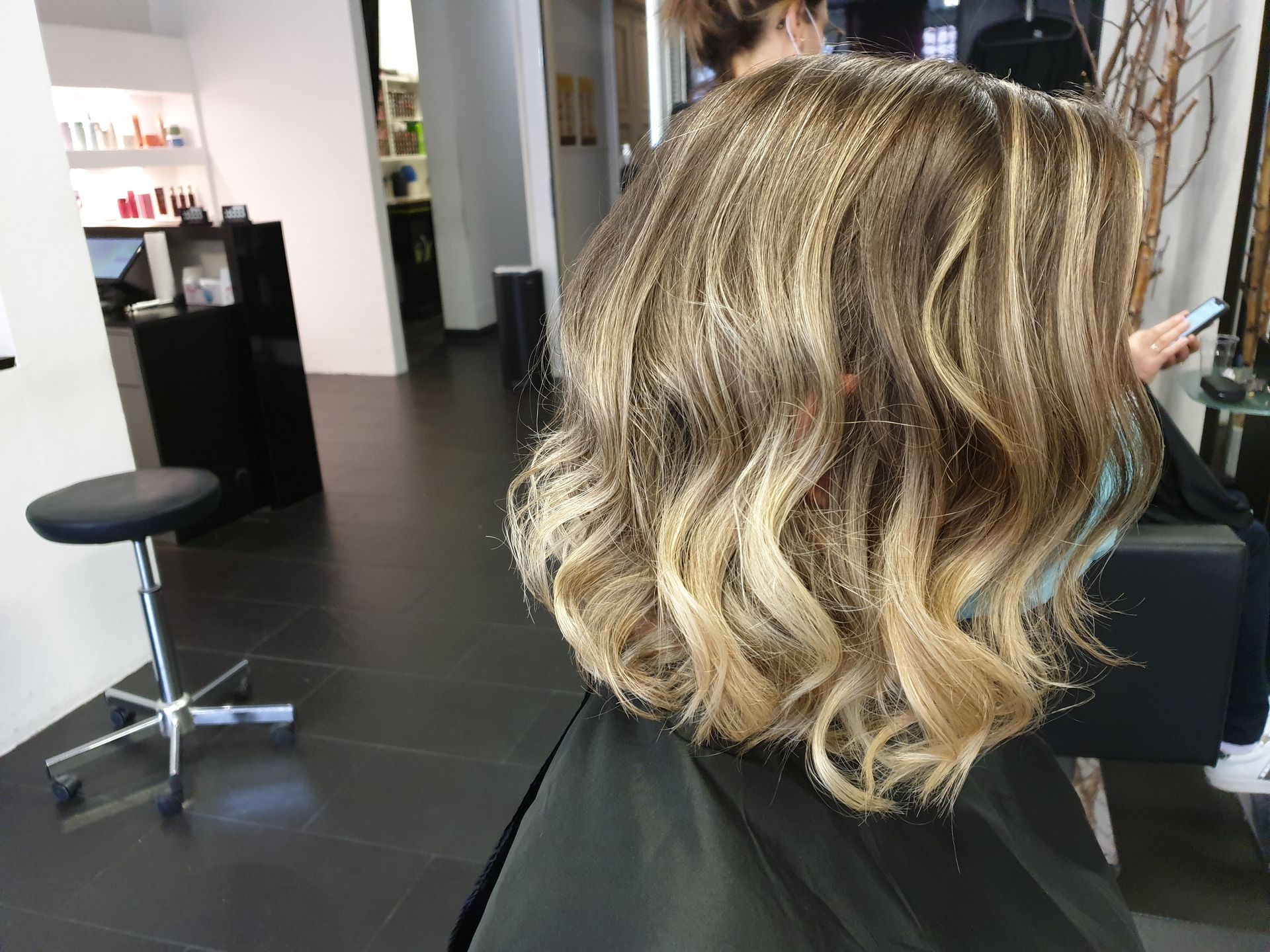 realisation-a-letage-coiffure-fribourg-romandie