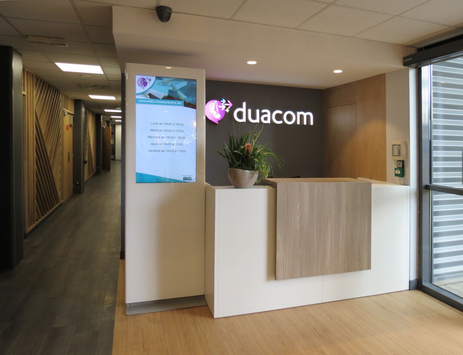 Accueil comptoir entreprise