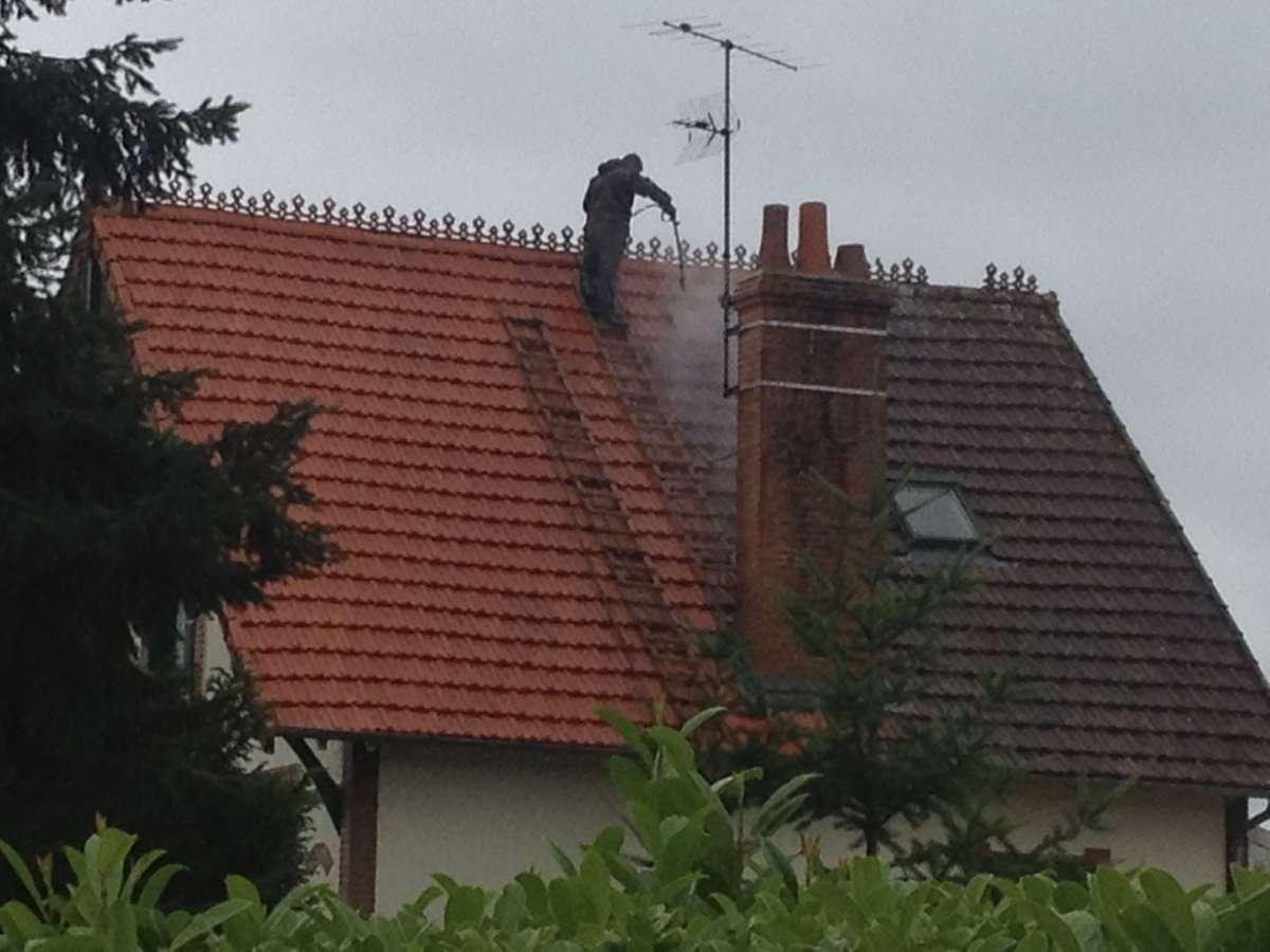 Nettoyage mécanique de la toiture