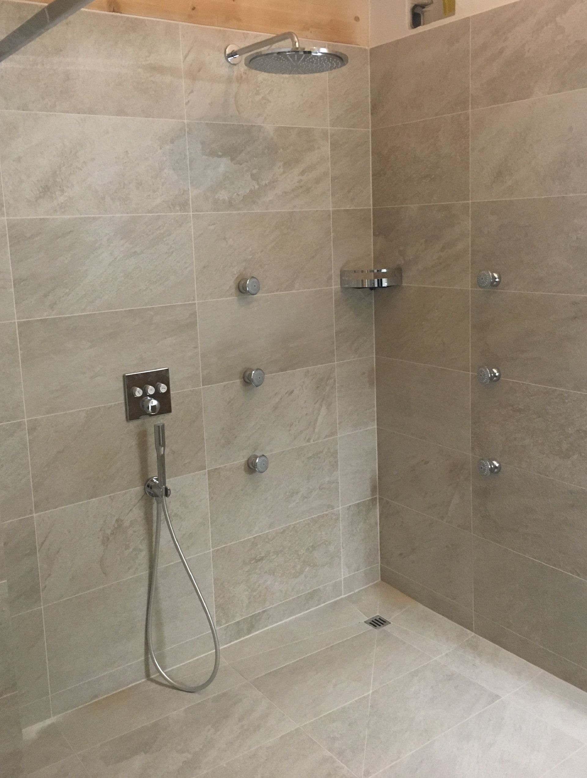 Douche à l'italienne Thierry Schopfer Sàrl