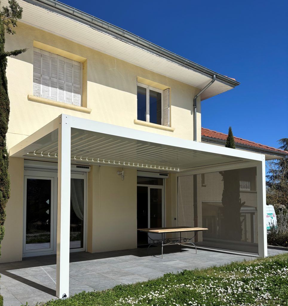 Une pergolas blanche 1.