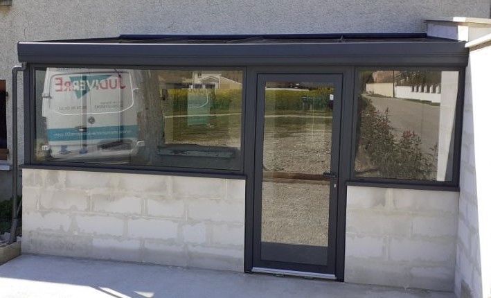 Veranda avec petit muret 2.