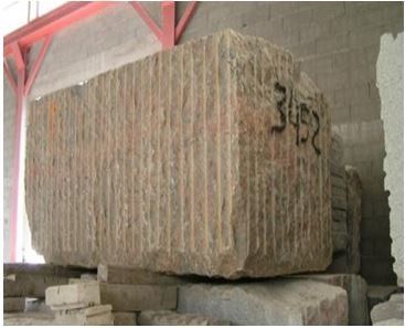 Un bloc de granit
Pompes Funèbres LAMOTTE  ET FILS       
Saint- Maur-des-Fossés