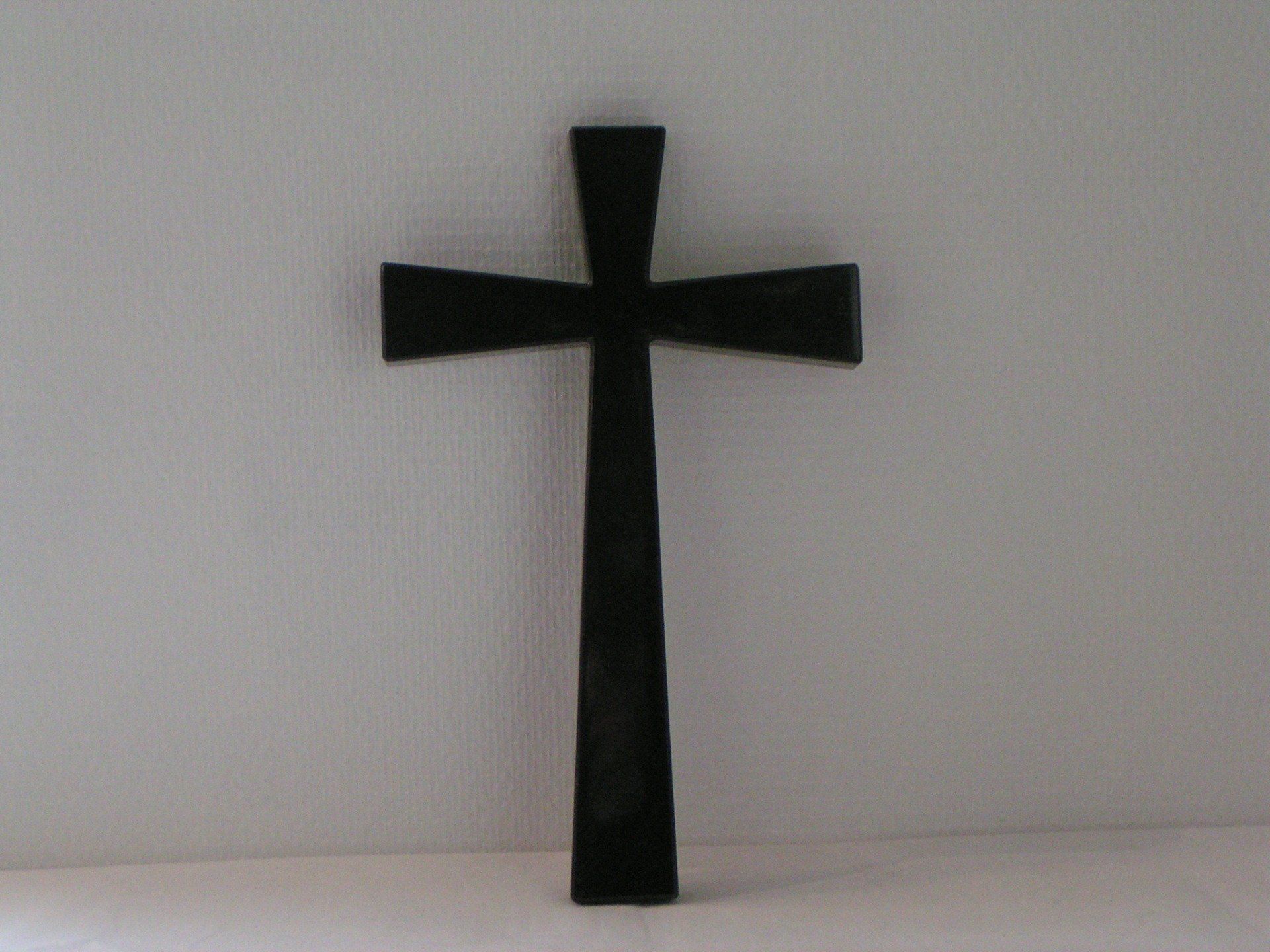 Croix granit monobloc noir