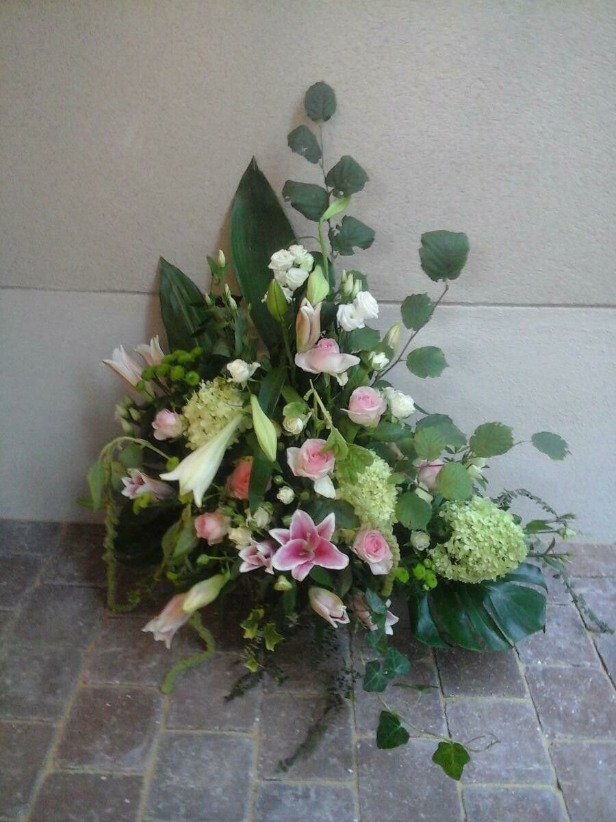 Fleurs - devant de tombe