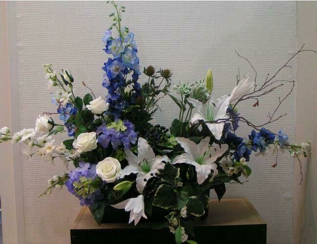 Fleurs pour devant de tombe