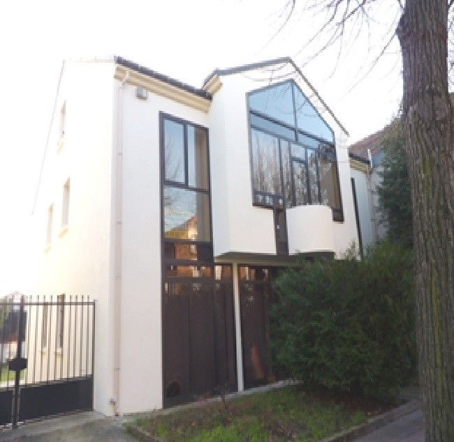 Chambre funéraire
Pompes Funèbres LAMOTTE  ET FILS       
Saint- Maur-des-Fossés