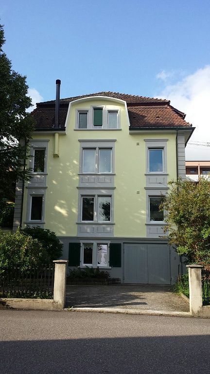 Fassadenrenovation - gelb Touch -