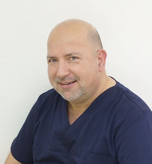 Zahnarzt Dr. stom. (yu) Miroslav Sternberg