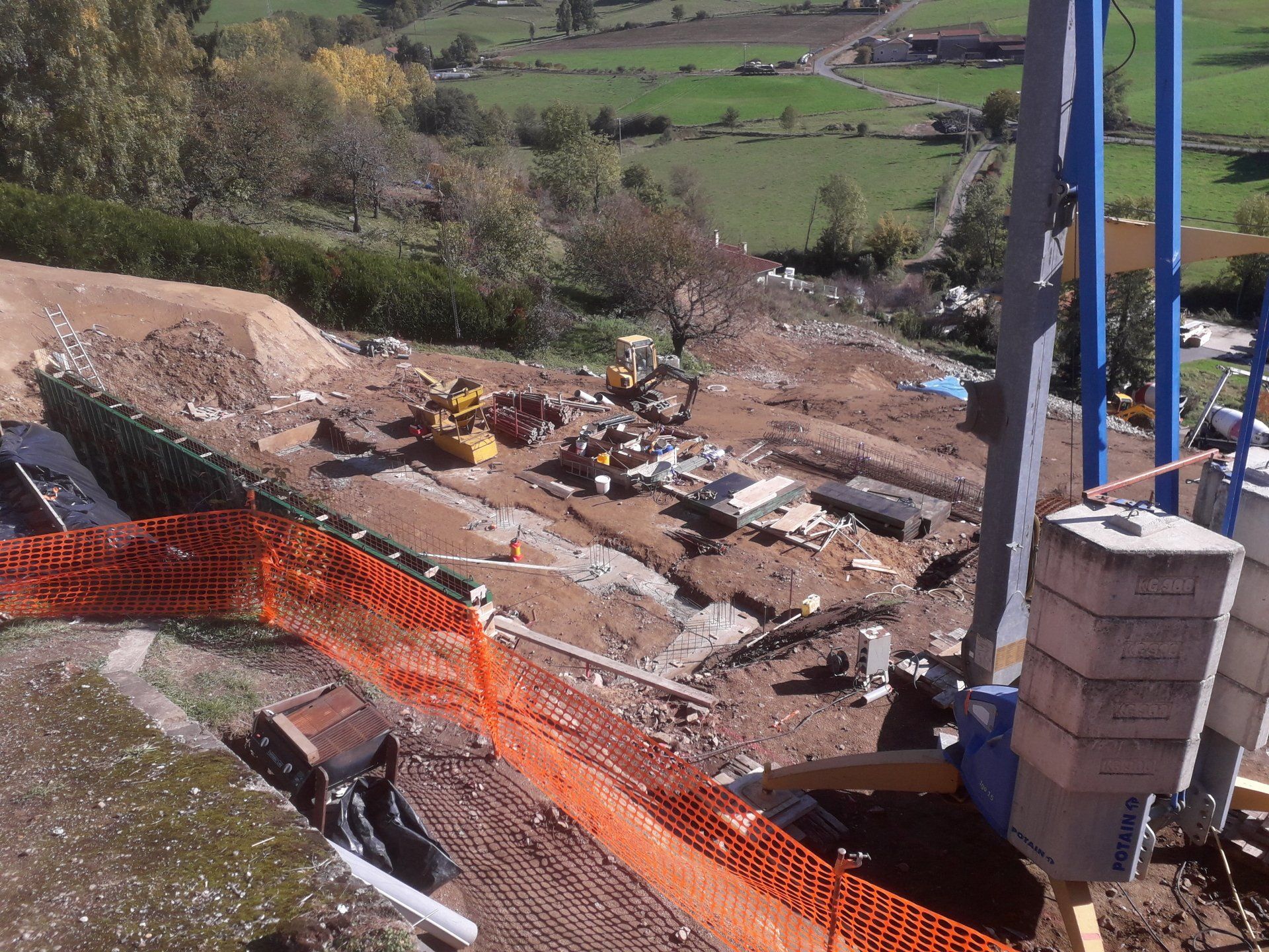 Chantier de construction d'une villa à Saint-Forgeux