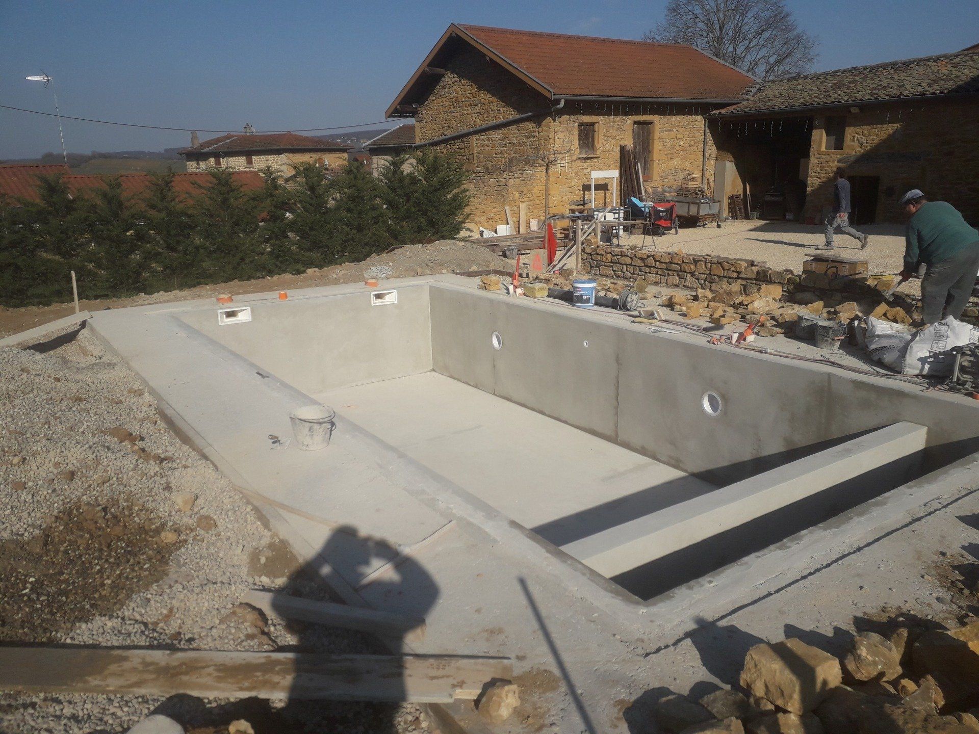 Travaux de construction d'une piscine en béton