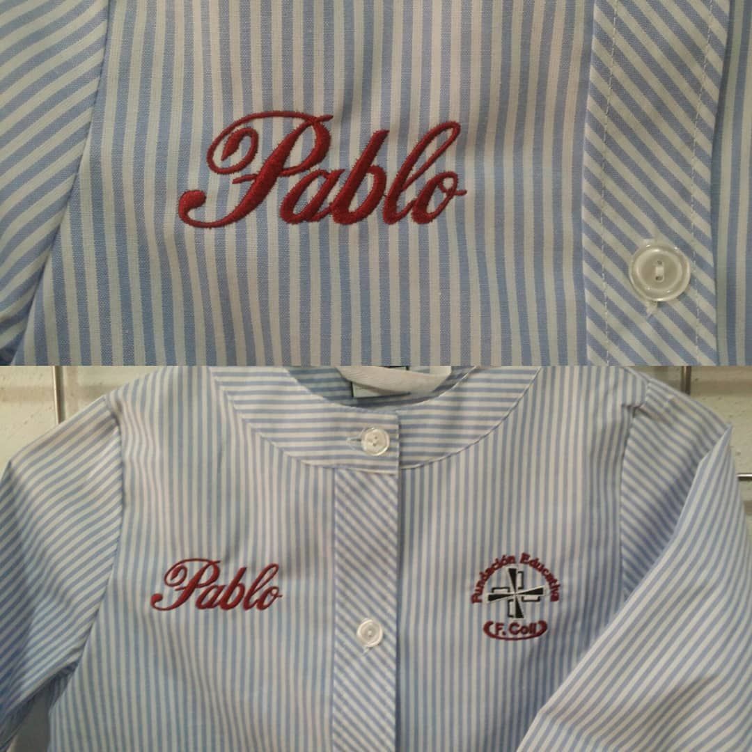 Una camisa a rayas con el nombre Pablo bordado.