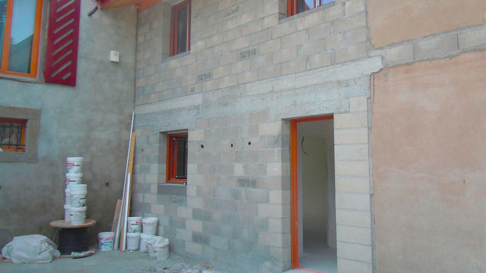 Murs nus d'une maison