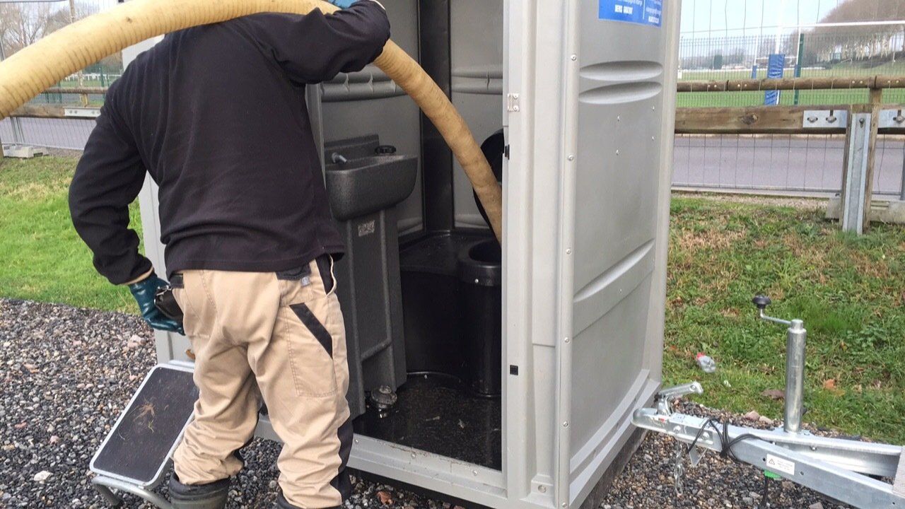 Vidange des sanitaires chimiques