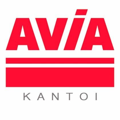 El logotipo rojo de AVIA con barras horizontales y la palabra "KANTOI" en texto gris debajo sobre un fondo blanco.