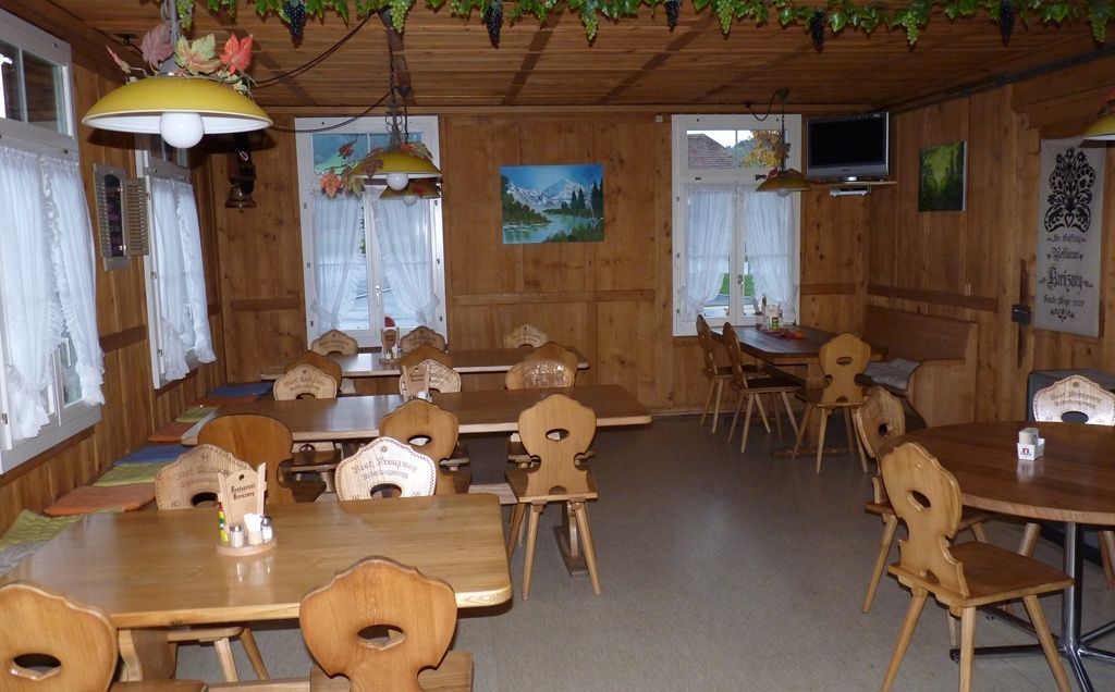 Gaststube - Restaurant Kreuzweg - Unterlangenegg