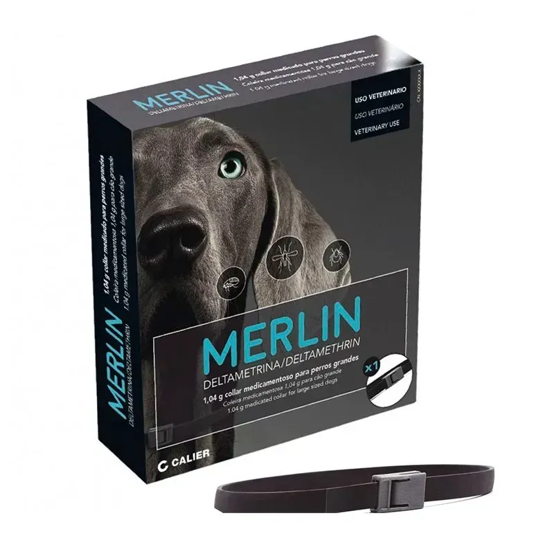 Una caja negra con una imagen de un perro en ella.