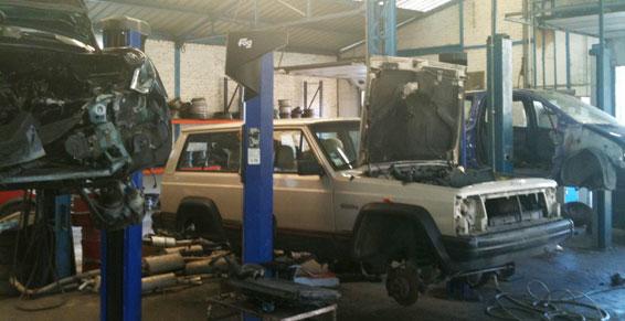 Garages d'automobiles réparation à Charleville Mézières 08