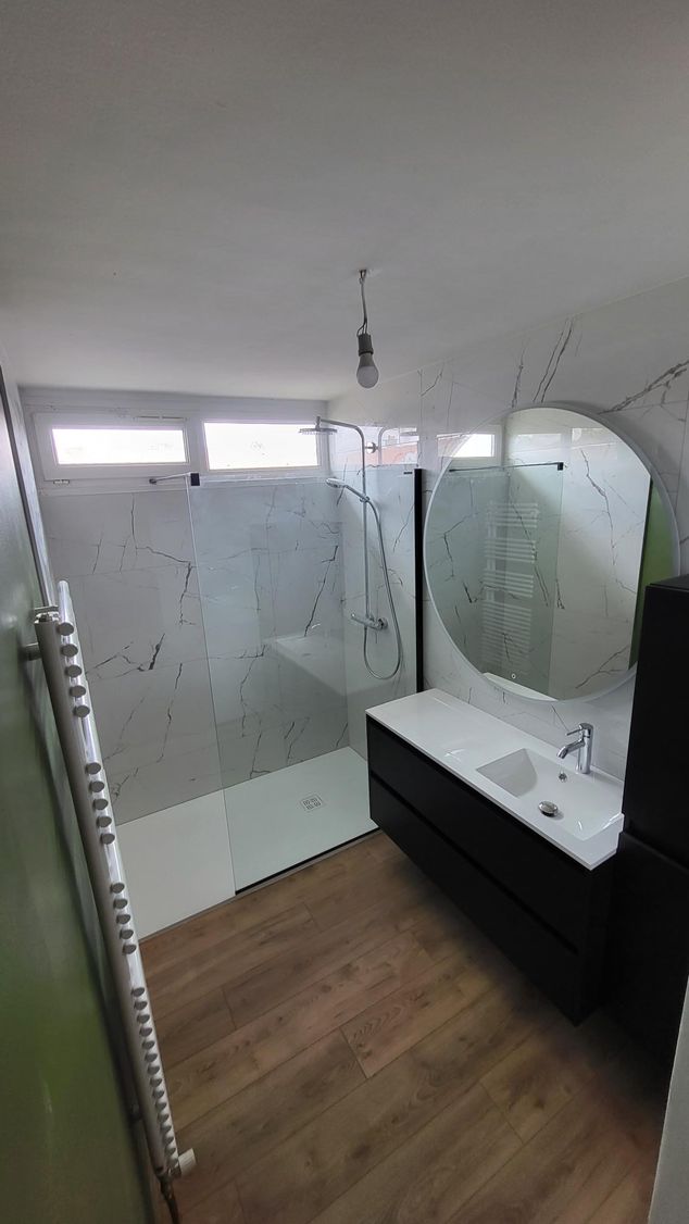 Salle de bains clé en main