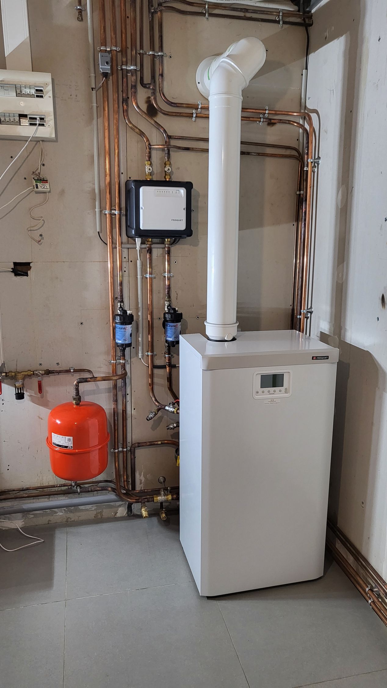 Installation de chaudière Frisquet au sol
