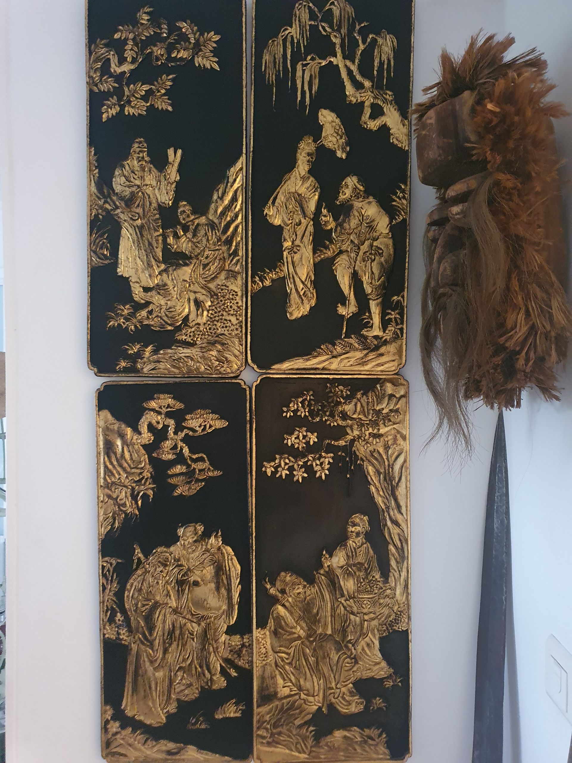 Paravent japonais noir laqué avec dorures