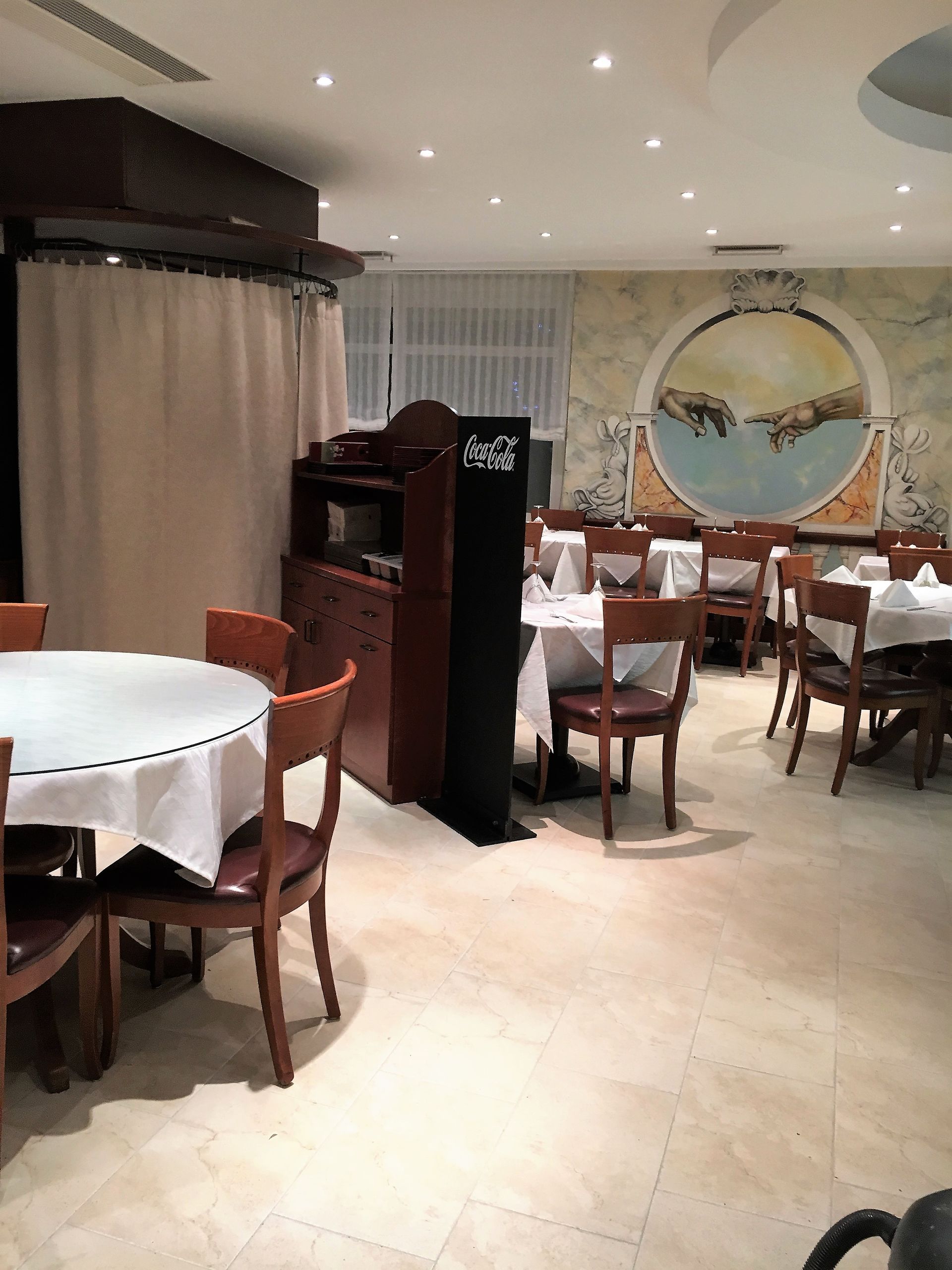 mets sur place ou à l'emporter -Michelangelo