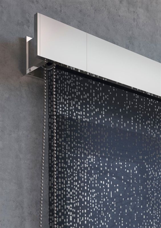 Eine Nahaufnahme einer Jalousie an einer Wand