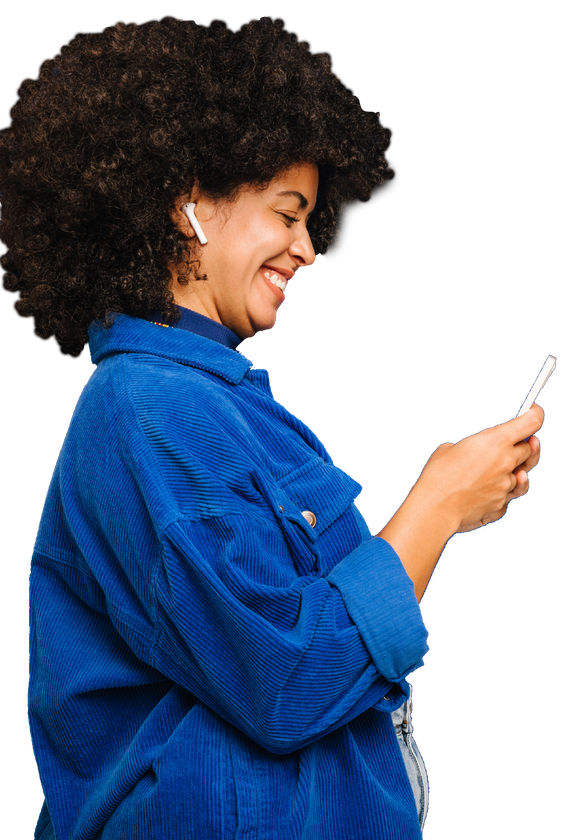 Femme avec téléphone.