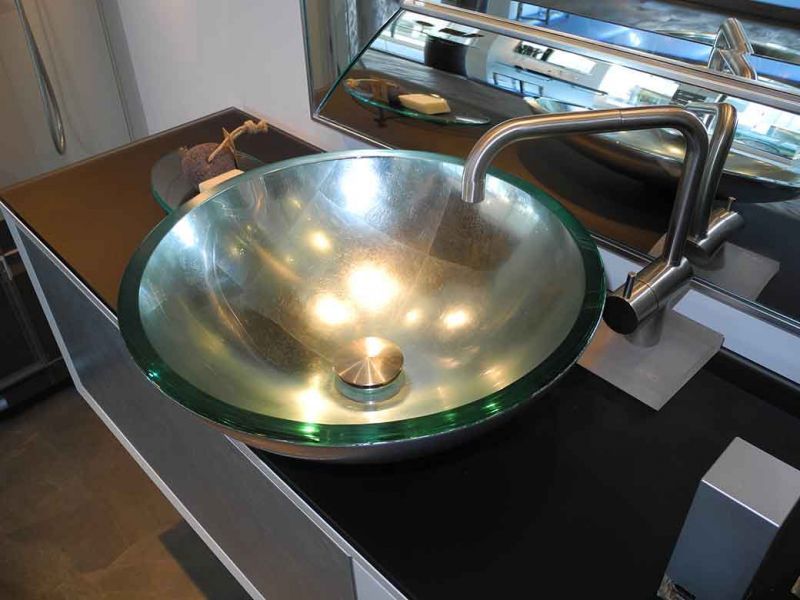 Waschbecken aus Glas - Glasklar René Meyer in Richterswil