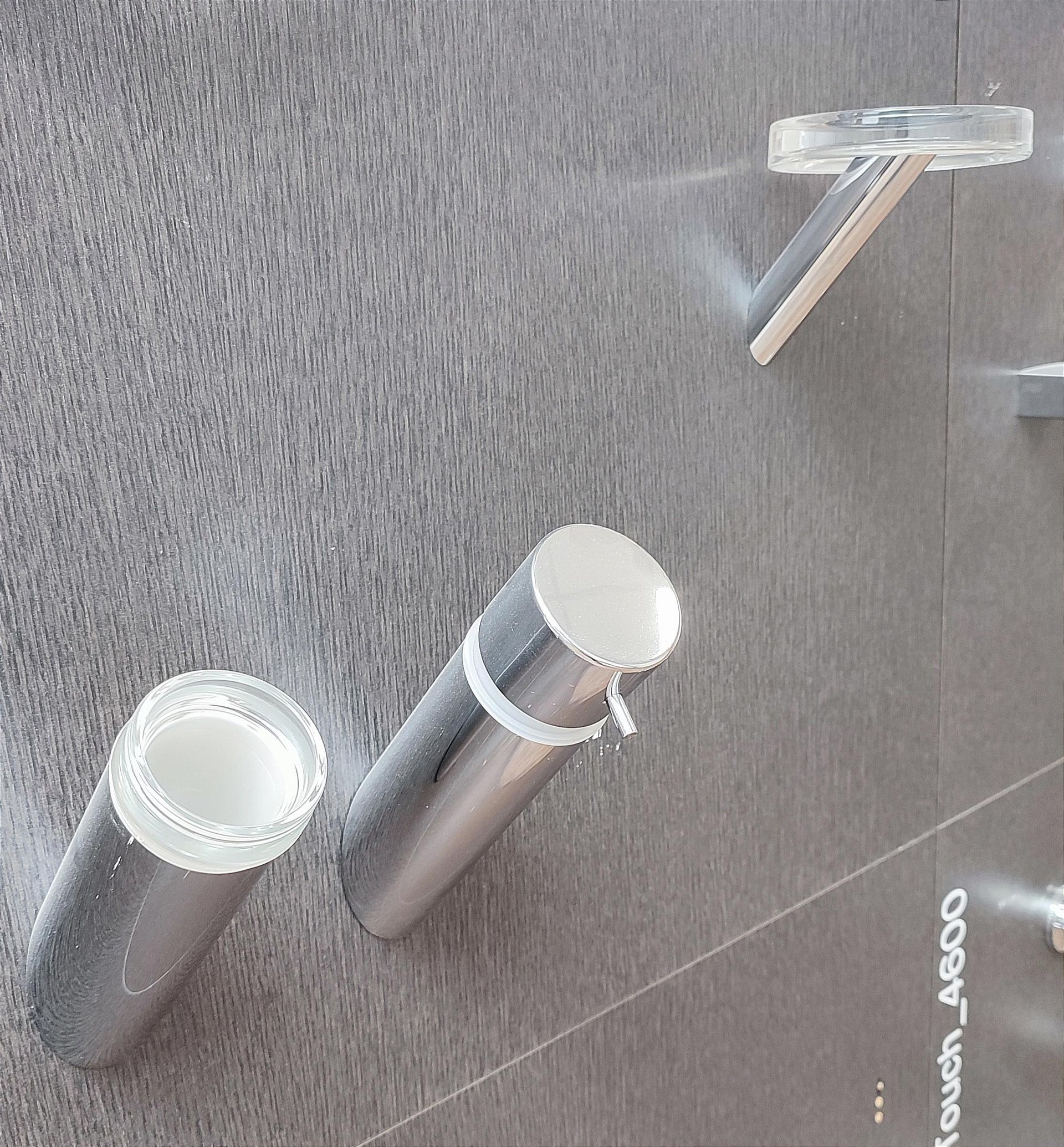 Patère pour la salle de bains