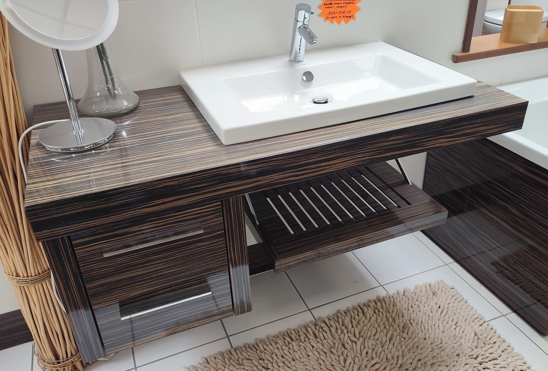 Meuble sous vasque effet bois