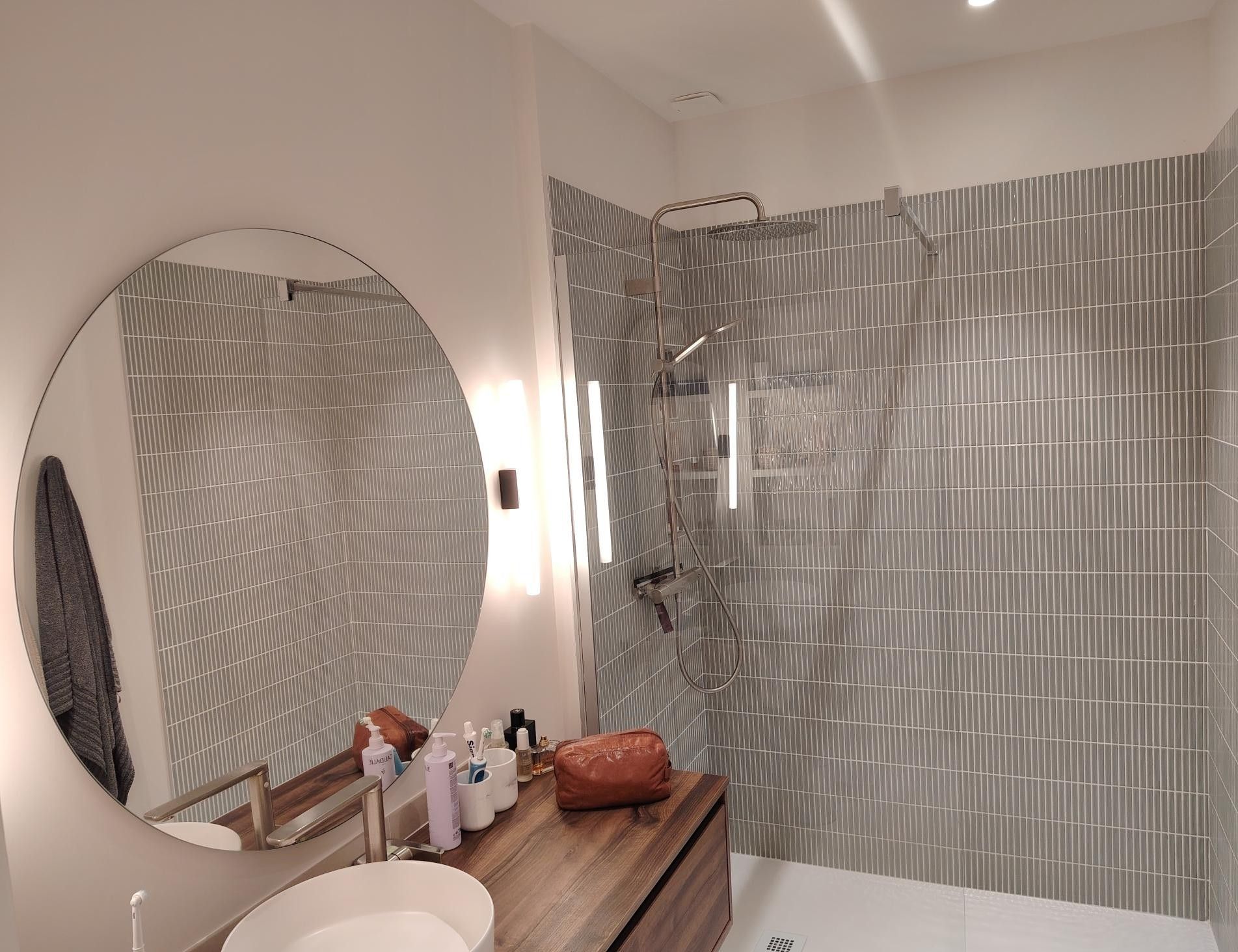 Salle de bains neuve