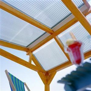 Terrassendach mit Holzprofil