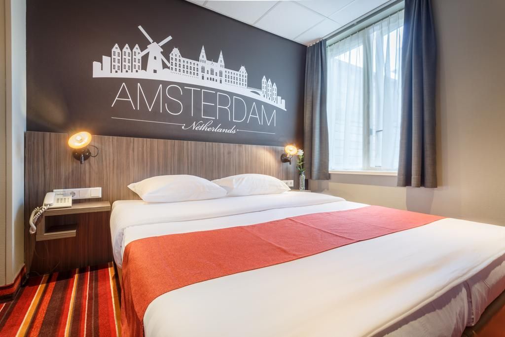 (c) Hotelnewkit.nl