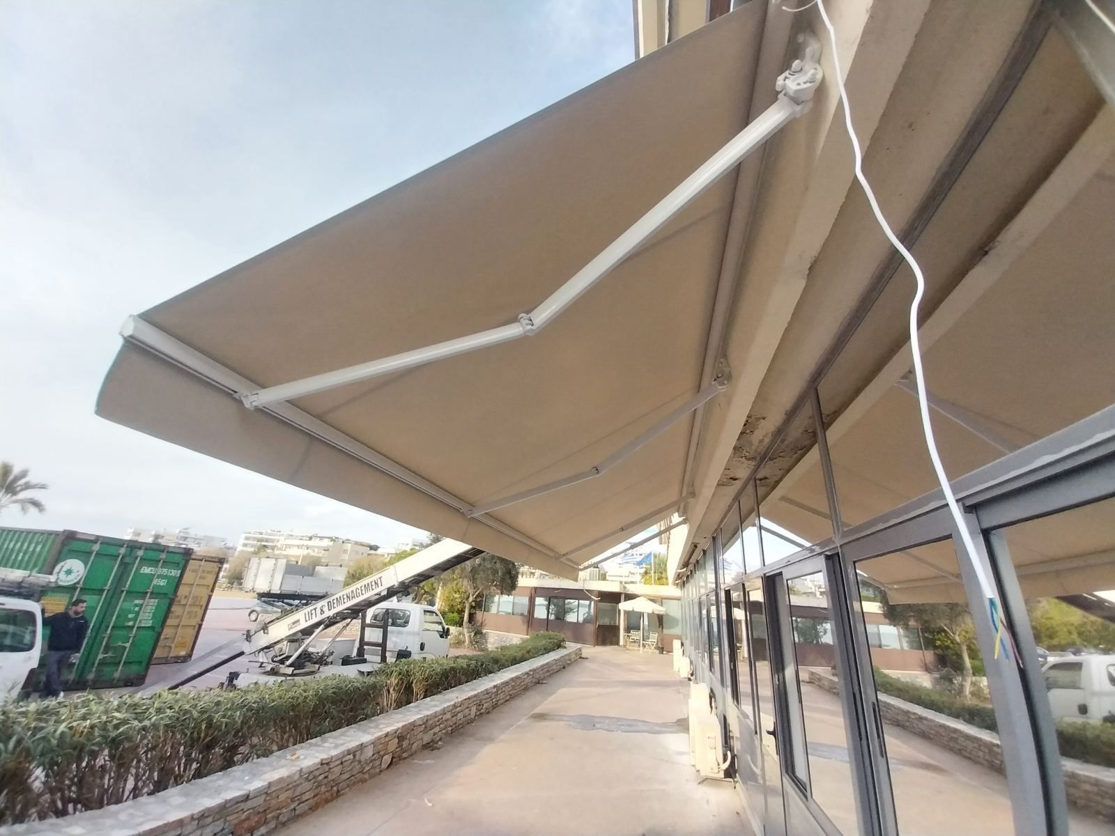  ΤΕΝΤΟΤΕΧΝΙΚΗ ΗΛΙΟΥΠΟΛΗΣ | Τέντες Παντός Τύπου – Σιδερένιες Πέργκολες & Τεντοπέργκολες