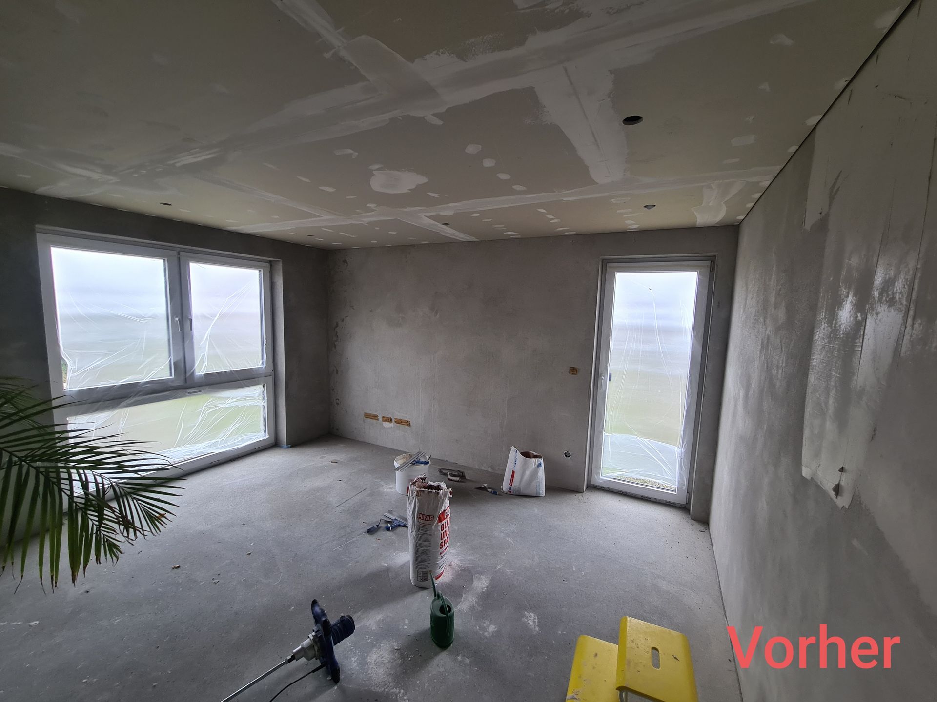 ein leerer Raum Rohbau. Malerarbeiten Rostock Maler