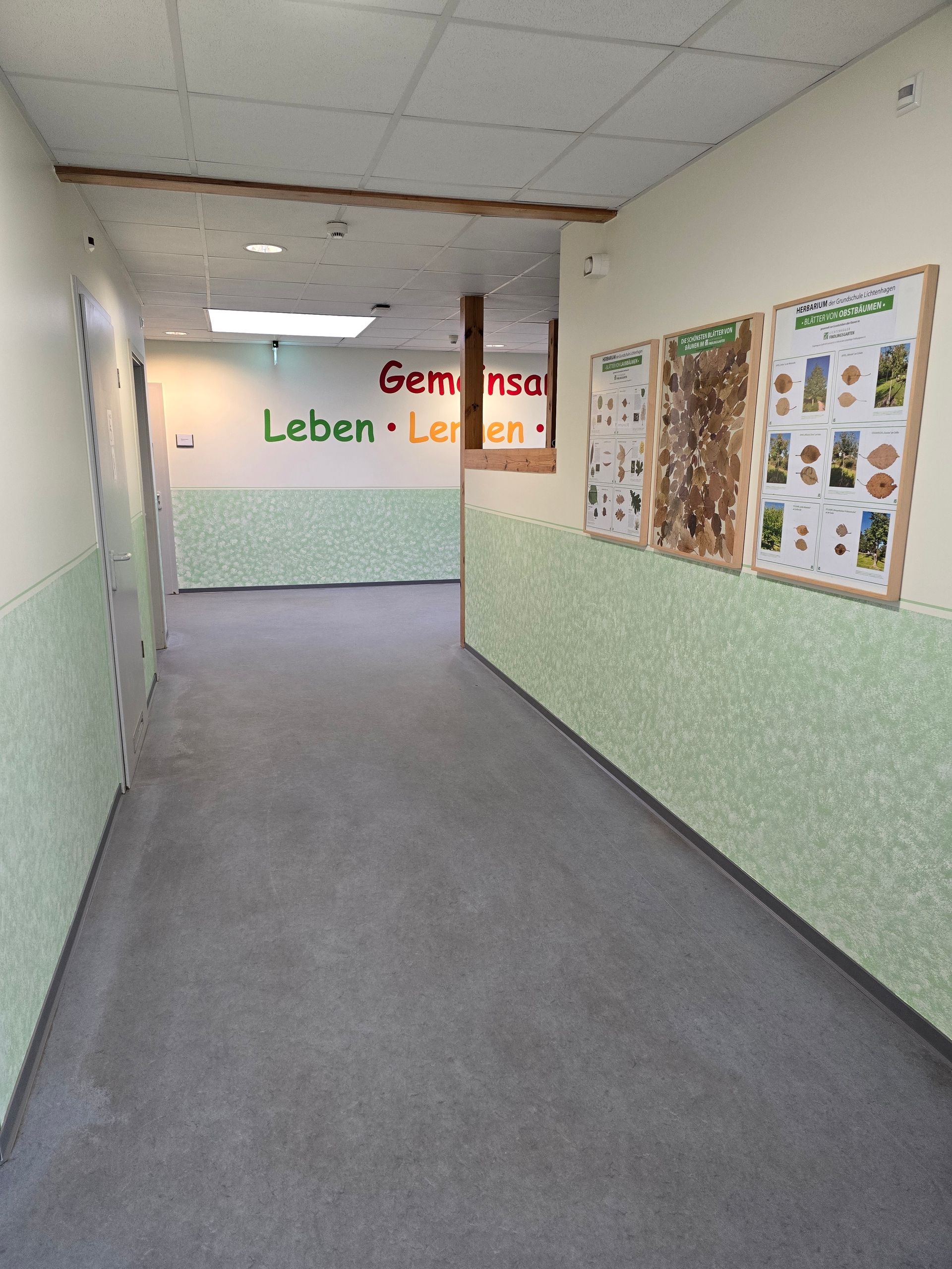 Grundschule Sockel getupft