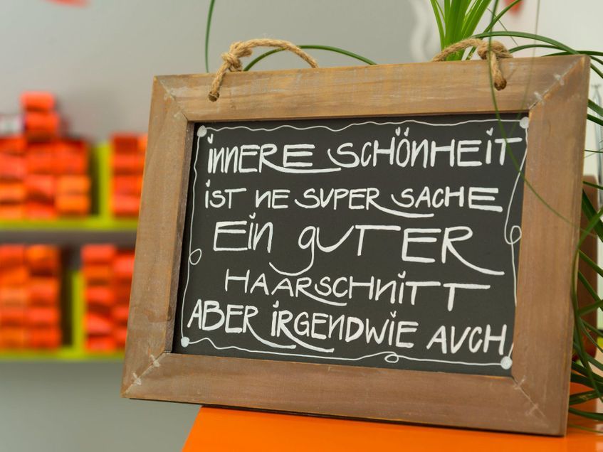 Haarschnitt | Haarwerk Wasabi | Coiffeur, Coloration, Styling, Make-up | Flaach im Weinland