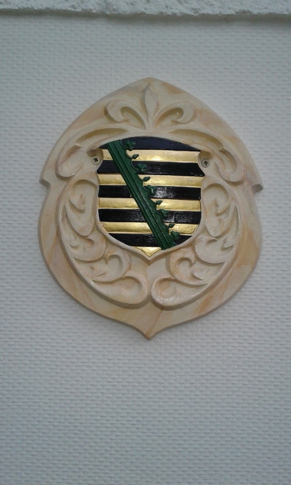 Malermeister Ralf Schütze – Referenz für Fassadenarbeiten und Innenraumgestaltung