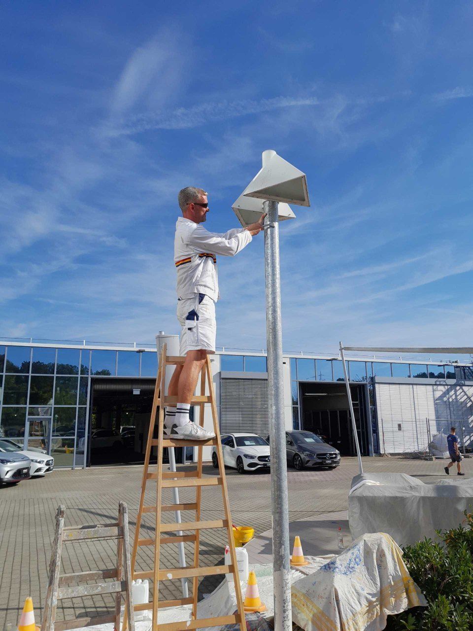 Malermeister Ralf Schütze im Einsatz