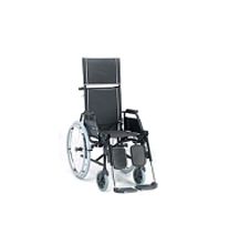 Una silla de ruedas negra con un asiento reclinable sobre un fondo blanco.