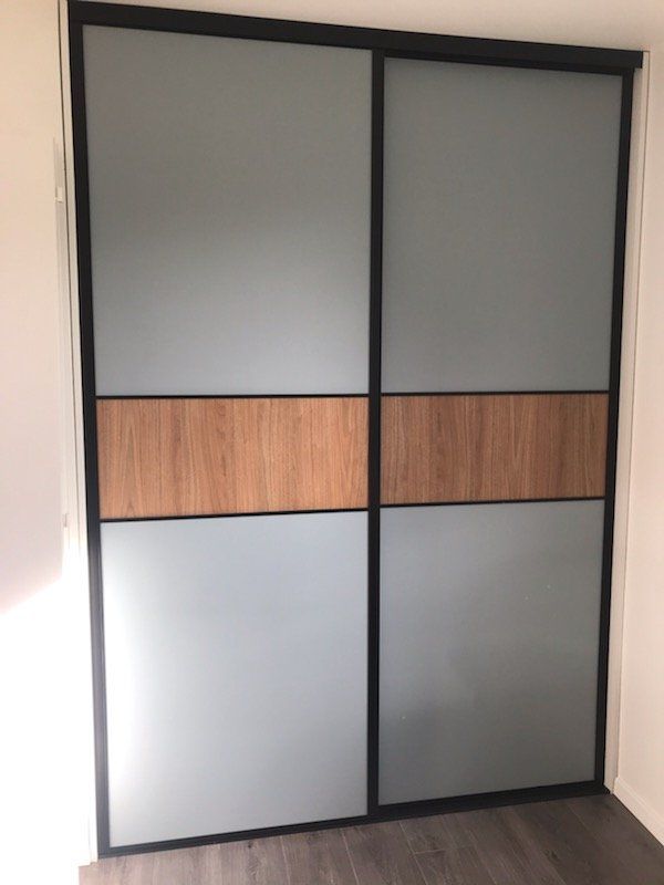 Dressing gris et bois