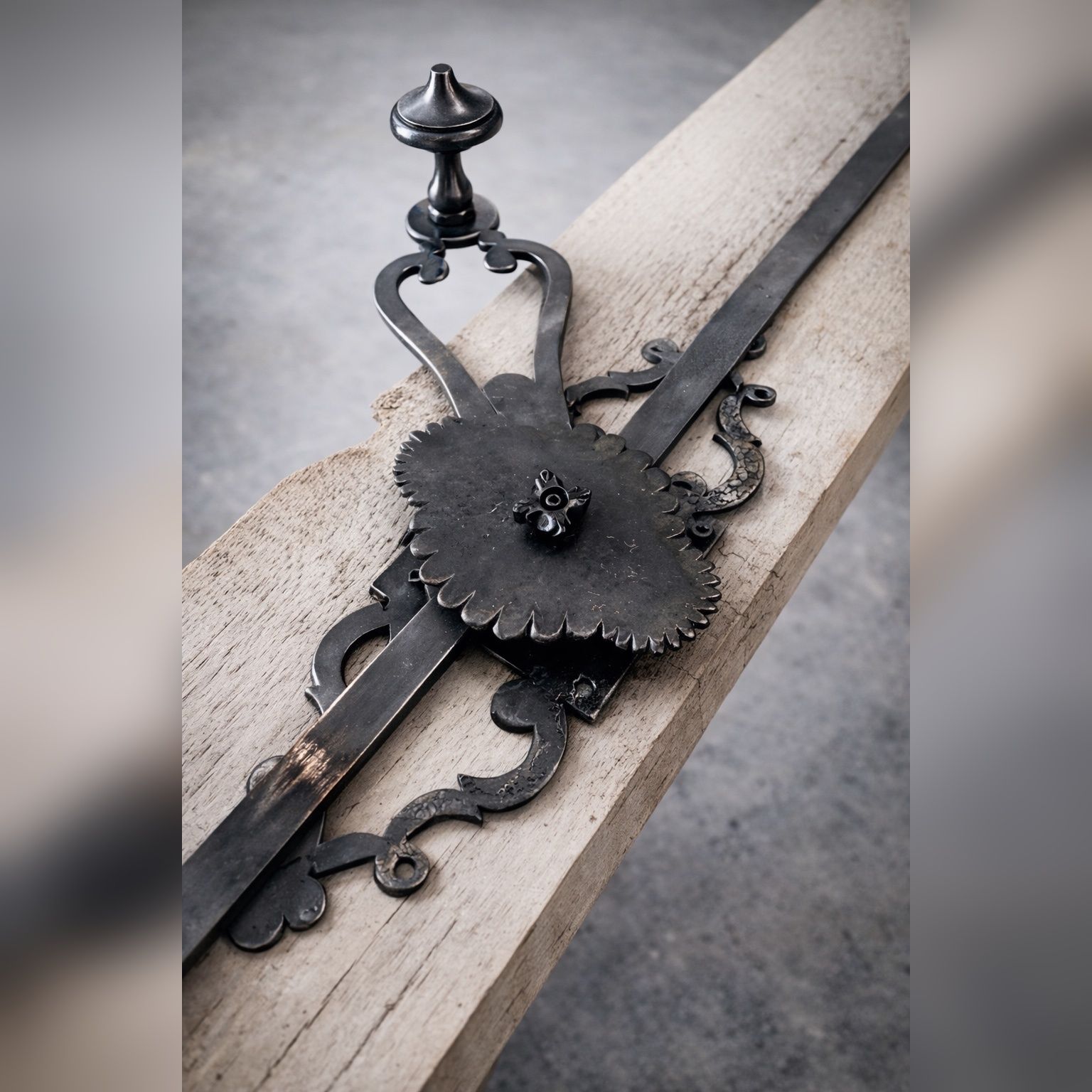 Restauration d’ouvrages métalliques anciens à Limoux avec remise en état de ferronneries, pièces forgées et éléments décoratifs en acier